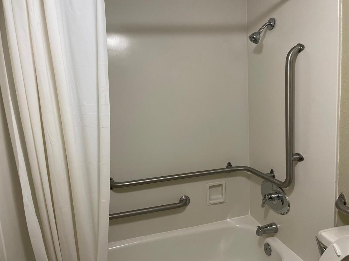 Travelodge By Wyndham Tuscaloosa Eksteriør billede