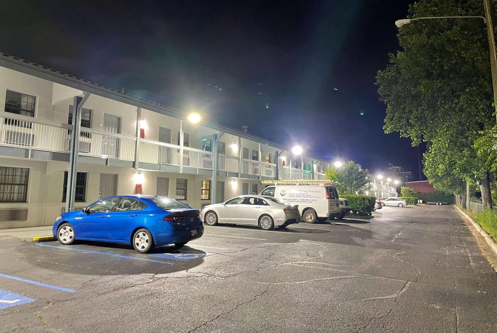 Travelodge By Wyndham Tuscaloosa Eksteriør billede
