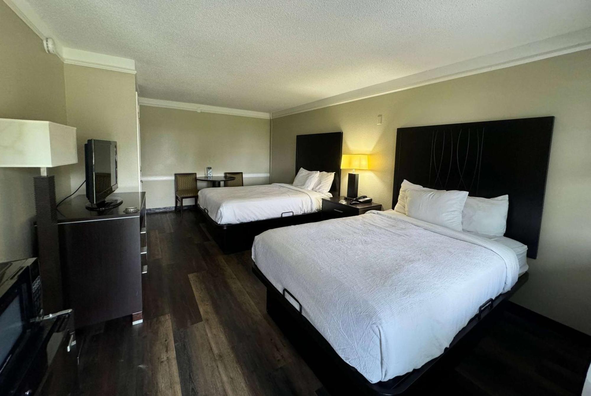Travelodge By Wyndham Tuscaloosa Eksteriør billede